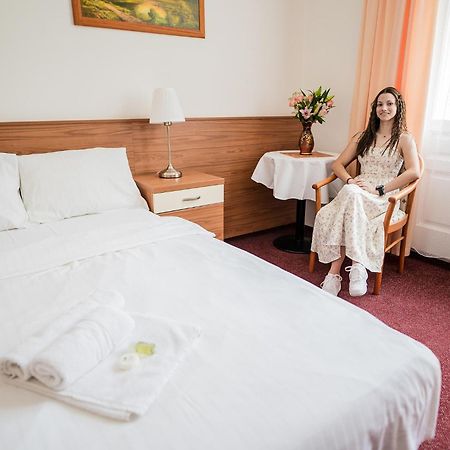 Villa Dagmar Luhacovice Luaran gambar
