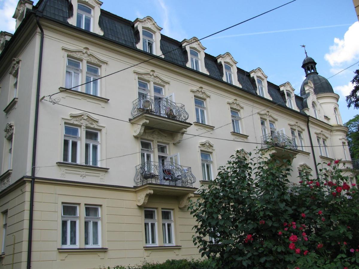 Villa Dagmar Luhacovice Luaran gambar